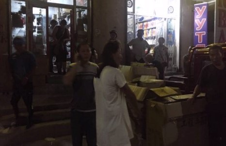 Монгол эмэгтэйг Эрээний хятад дэлгүүрийн эзэн 100 юаниас болж зоджээ