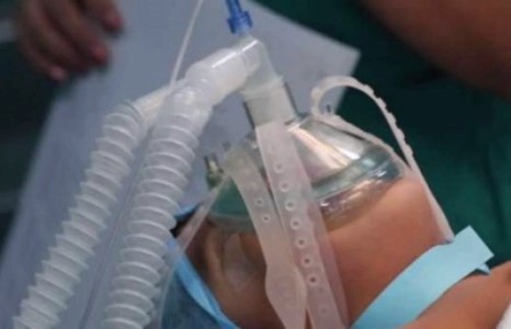 Энэтхэгийн эмнэлэгт 30 хүүхэд ”гэнэт” нас баржээ