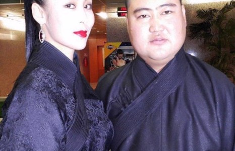 Дуучин Э.Төрмандахын гэргий ихэд уурлажээ