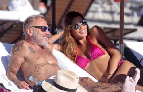 “Бүжигчин саятан” шинэ найз бүсгүйтэй болжээ