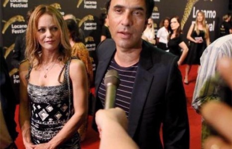 Ванесса Паради шинэ хайраа олноос нуухгүй