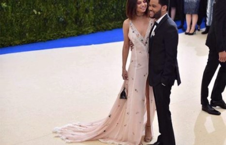 Селена Гомес нууцаа дэлгэв