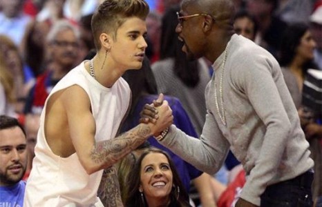 Флойд Мэйвезер, Жастин Бибер нар найзлахаа больжээ