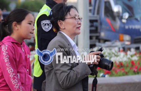 Г. Баасан авгай балайг нь авах уу?