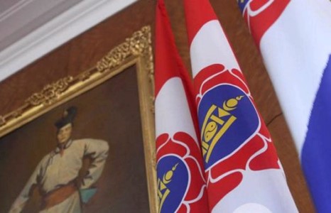 МАН өөрсдийг хамгаалахын тулд Үндсэн хуулийг өөрчилж, Ерөнхийлөгчийн эрх мэдлийг хасахыг хичээж байна