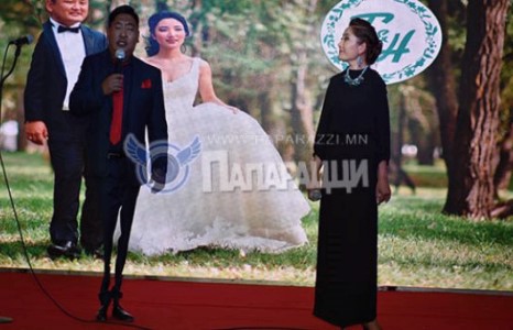 Найр хуримын сар эхлэсэн болохоор завгүй л гүйж явна