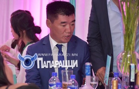 Идэж уугаад л явна уу Хууль зүйн Сайд аа