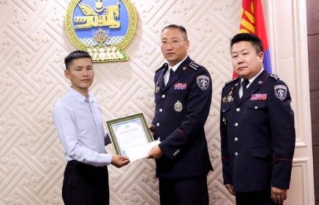 ХАР ТАМХИ ХЭРЭГЛЭСЭН ЗАЛУУСЫГ ИРГЭНИЙ МЭДЭЭЛЛИЙН ДАГУУ БАРЬЖЭЭ