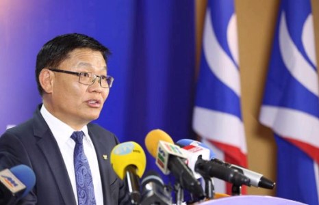 Л.Эрхэмбаяр өндгөөр “бөмбөгдөв”