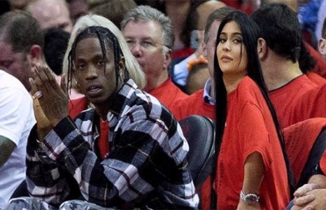 Кайли Женнер жирэмсэн биш гэжээ