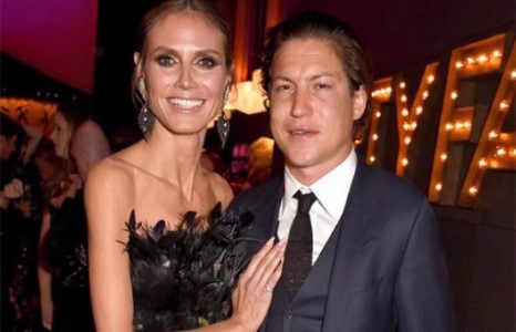 Хайди Клум ам нээв