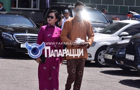 Тэжээсэн бяруу тэрэг эвдэнэ