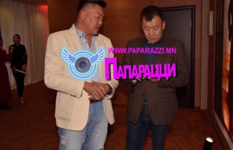 Баяр ёслолд уранхай өмдтэй ирэх нас нь мөн үү?