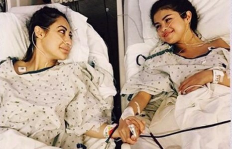 Селена-д бөөрөө өгсөн найз нь сорвиороо гангарав