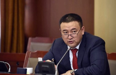 Б.Чойжилсүрэн: Цалин нэмэхгүй гэж ОУВС-тай тохирсон