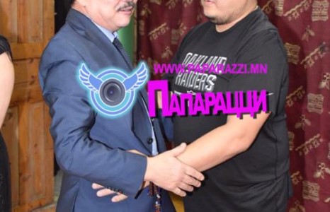 Балхжав өөрийнхөө тоглолтоос өмнө бусдын тоглолтод уригдаж явна