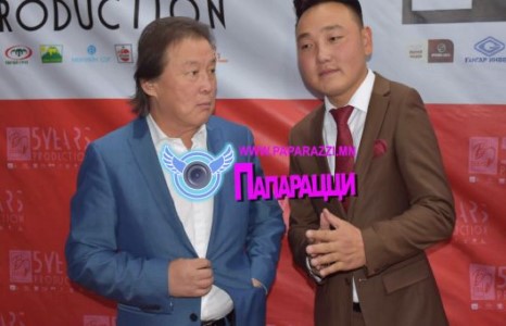  Өнгөлөг цовоо Чука