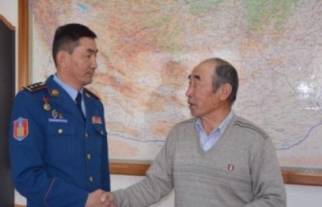 Отгонтэнгэр хайрханд осолдсон иргэдийн ар гэрийнхэн талархал илэрхийлжээ