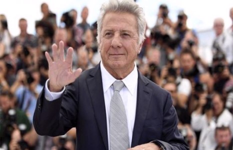 Дастин Хоффман секс шуугианд холбогдов