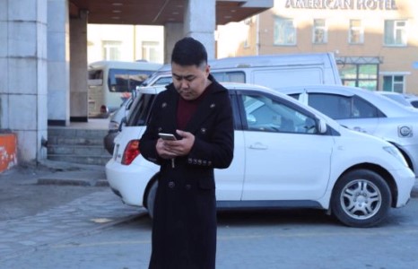 Ааваа магтан дуулах дуртай дуучин