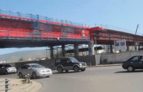 Нарны гүүрэн дээр нийтдээ 20 машин мөргөлдсөн осол гарав