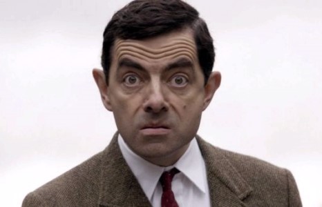 Мистер Бин 62 насандаа хэнз хүүхдээ өлгийдэж авна