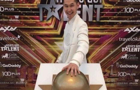 ”Asia’s Got Talent 2017” Шижирбат найз бүсгүйдээ тайзан дээр гэрлэх санал тавьлаа
