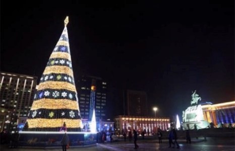 Д.Сүхбаатарын талбайн “Сүлд мод”-ны гэрлийг өнөөдөр асаана