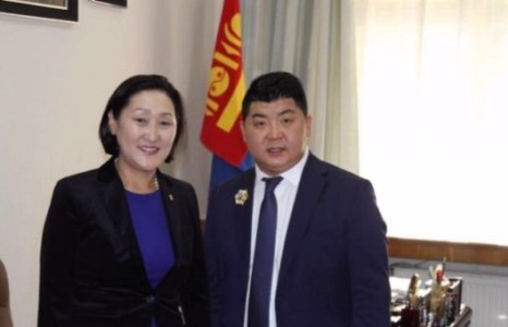 Банш Батаа Алтан гадастан боллоо
