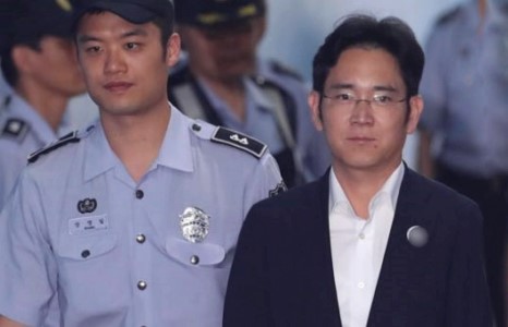 Самсунг группийн дэд ерөнхийлөгчид 12 жил хоригдох ял оноожээ