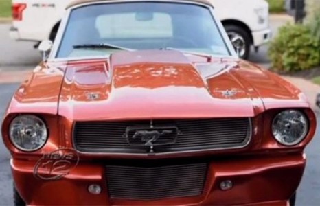 37 жилийн өмнө хулгайлагдсан машиныг хураав