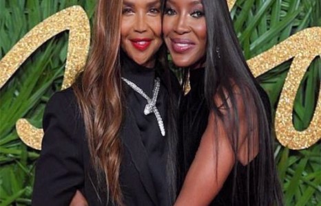 Наомигийн ээж охиноо бут цохив