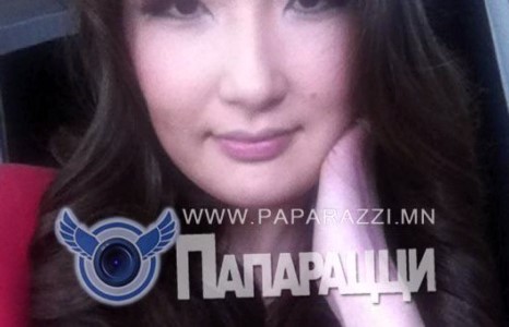 Жүжигчин Баярмаа СТА цол тэмдгээр энгэрээ цоолжээ