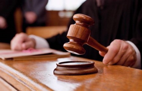 Таван настай охиныг хүчирхийлсэн хойд эцэгт 18 жилийн ял оноолоо