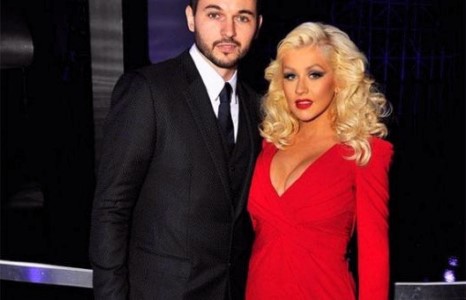 Кристина Агилера нууцаар гэрлэжээ