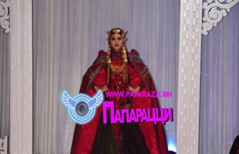 Загвар зохион бүтээгч Отгонжаргалын дуртай модель