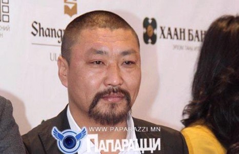 Хүчтэй уран бүтээлээс түр завсарлага авсан уу