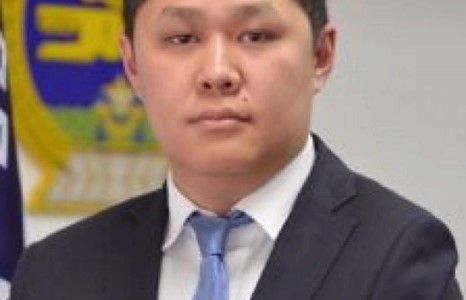 Төрийн банкны шинэ захирал Г.Дөлгөөн гэж хэн бэ?
