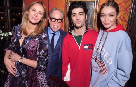 Хосууд удахгүй гэрлэх үү