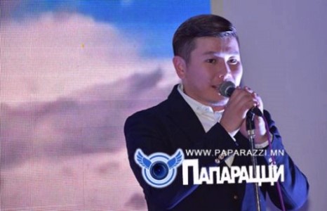 Ганбаагийн шинэ хайр хэн бэ