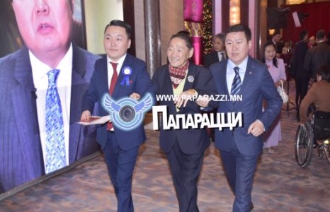 Өндөр насыг зооглосон буянтай хүмүүн