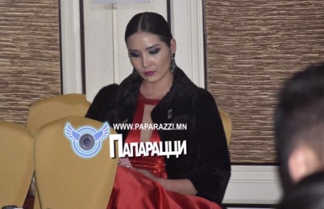 Хурдан дуулчихаад явах юмсан