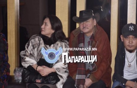 Жаахан инээчихвэл ч 