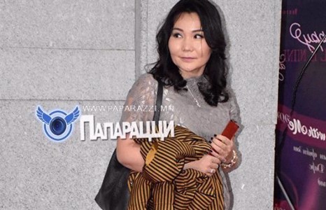 Дуучин Баясгалан: Би дуулахад бэлэн