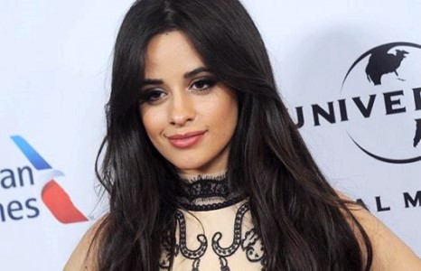 Камила хамтлагийнхандаа хариуг нь барив