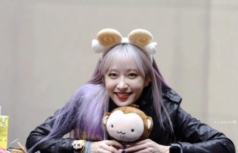 EXID-гийн HANI Сагсан бөмбөг тогложээ