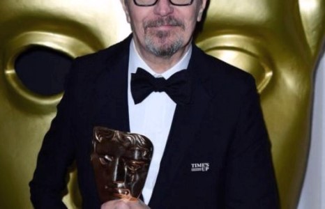 Гэри Олдмэн “Бафта” кино наадмаас шилдэг эрэгтэй жүжигчний шагнал хүртлээ
