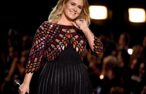 Адель 142 сая фунт стерлинг олжээ