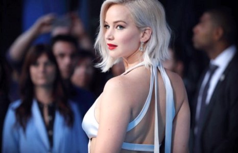 Женнифер Лоуренс бага ангийн боловсролтой