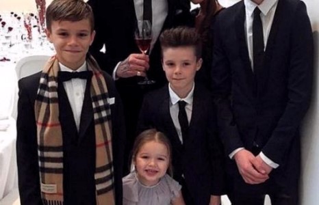 Бэкхемын гэр бүлийн атаархал төрөм хайр дүүрэн уур амьсгал